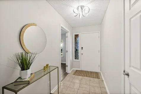 5351 Gathering Oaks Court Jacksonville FL 32258