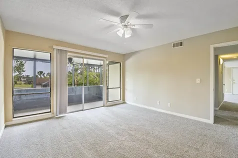 40 Club House Drive Palm Coast FL 32137