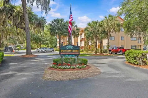 99 Broad River Place Welaka FL 32193