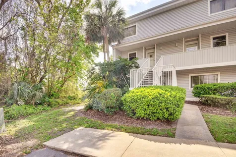 236 River Bend Place Welaka FL 32193