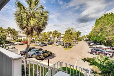 236 River Bend Place Welaka FL 32193
