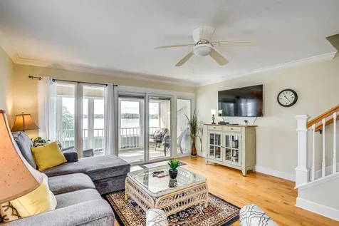 236 River Bend Place Welaka FL 32193