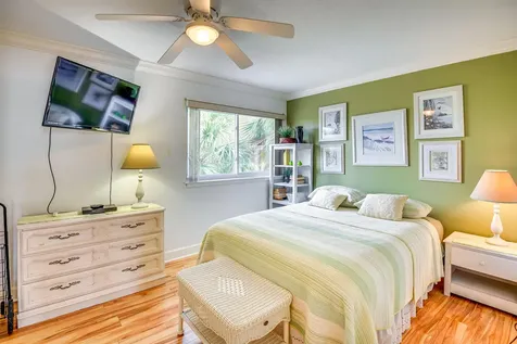 236 River Bend Place Welaka FL 32193