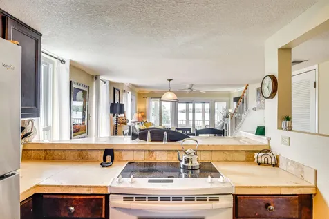236 River Bend Place Welaka FL 32193