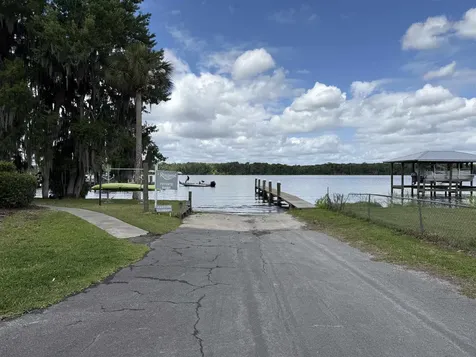 236 River Bend Place Welaka FL 32193