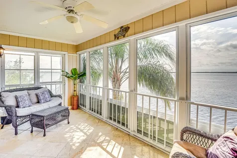 236 River Bend Place Welaka FL 32193