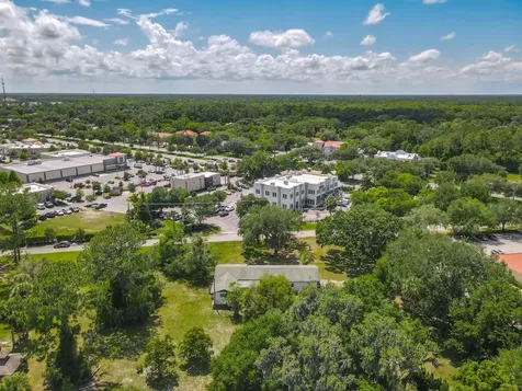 10 Mirror Lake Drive Ormond Beach FL 32174
