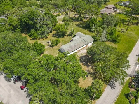 10 Mirror Lake Drive Ormond Beach FL 32174