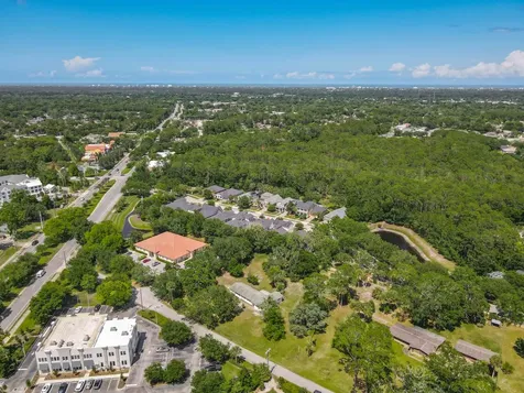10 Mirror Lake Drive Ormond Beach FL 32174