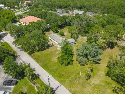 10 Mirror Lake Drive Ormond Beach FL 32174