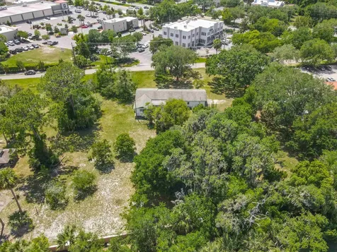 10 Mirror Lake Drive Ormond Beach FL 32174
