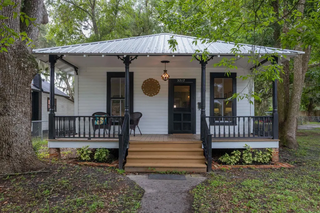 2717 St Johns Avenue Palatka FL 32177