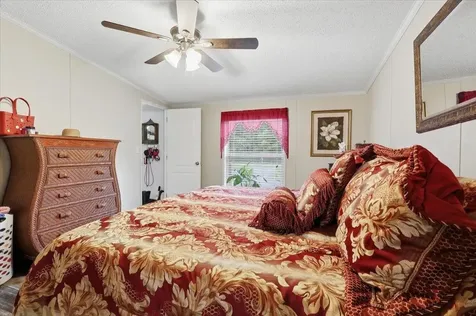 4365 Gladys Hastings FL 32145