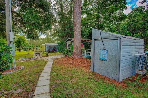 736 San Mateo Road Satsuma FL 32189