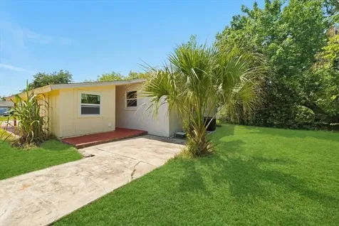 629 Cedar Park Drive Daytona Beach FL 32114