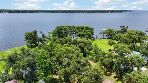 157 W Grandview Drive East Palatka FL 32131
