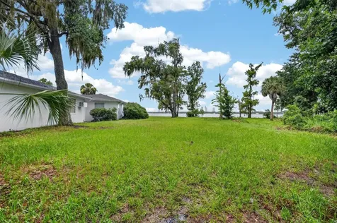 157 W Grandview Drive East Palatka FL 32131