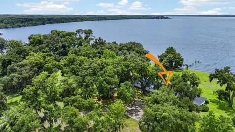 157 W Grandview Drive East Palatka FL 32131