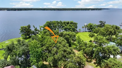 157 W Grandview Drive East Palatka FL 32131