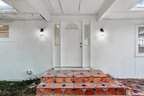 157 W Grandview Drive East Palatka FL 32131