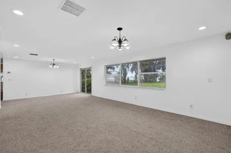 157 W Grandview Drive East Palatka FL 32131