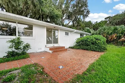 157 W Grandview Drive East Palatka FL 32131