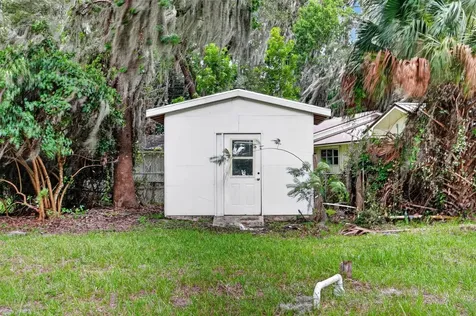 157 W Grandview Drive East Palatka FL 32131