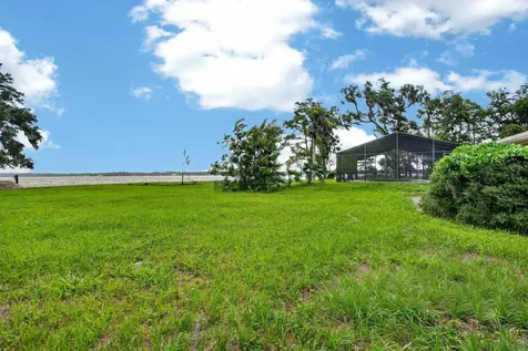 157 W Grandview Drive East Palatka FL 32131