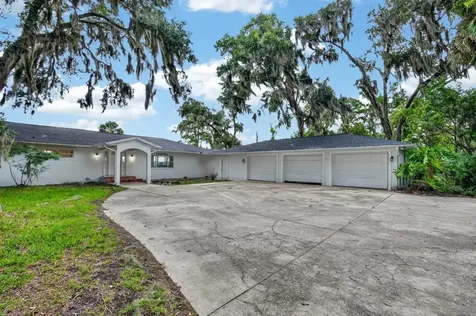 157 W Grandview Drive East Palatka FL 32131