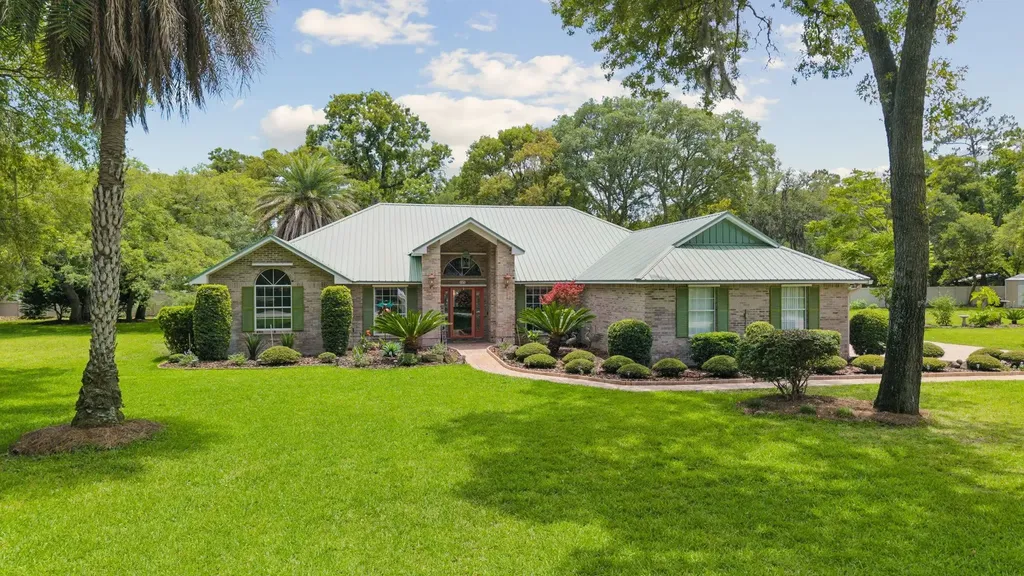 725 Andrew Avenue St Augustine FL 32086