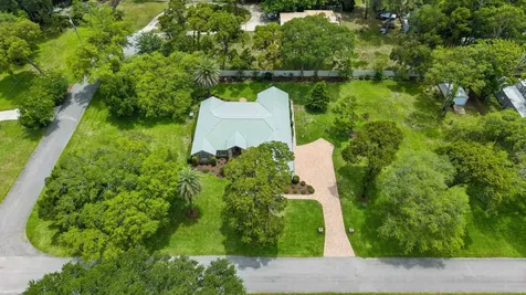 725 Andrew Avenue St Augustine FL 32086