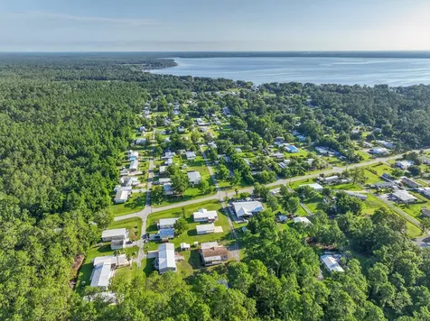 101 Trout Trail Crescent City FL 32112