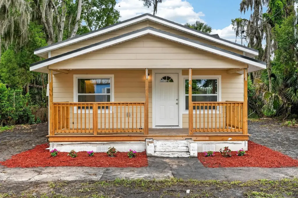 708 Madison Street Palatka FL 32177