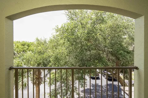 1005 Bella Vista Boulevard #305 St Augustine FL 32084