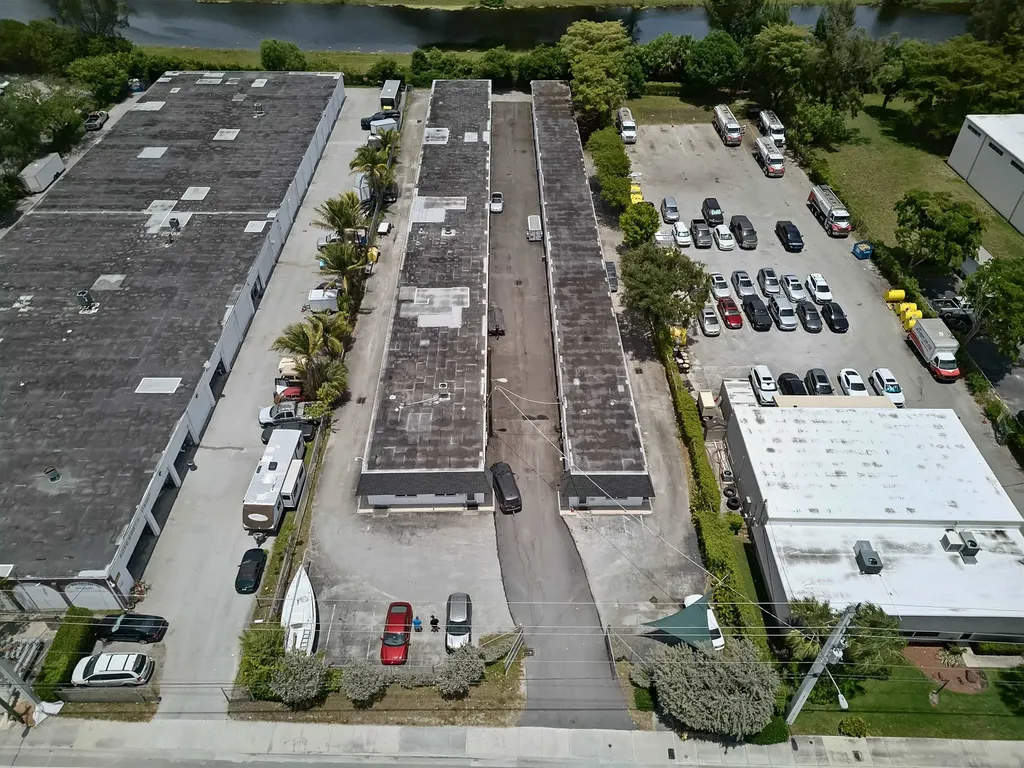 2213-2215 W Mcnab Road Pompano Beach FL 32069