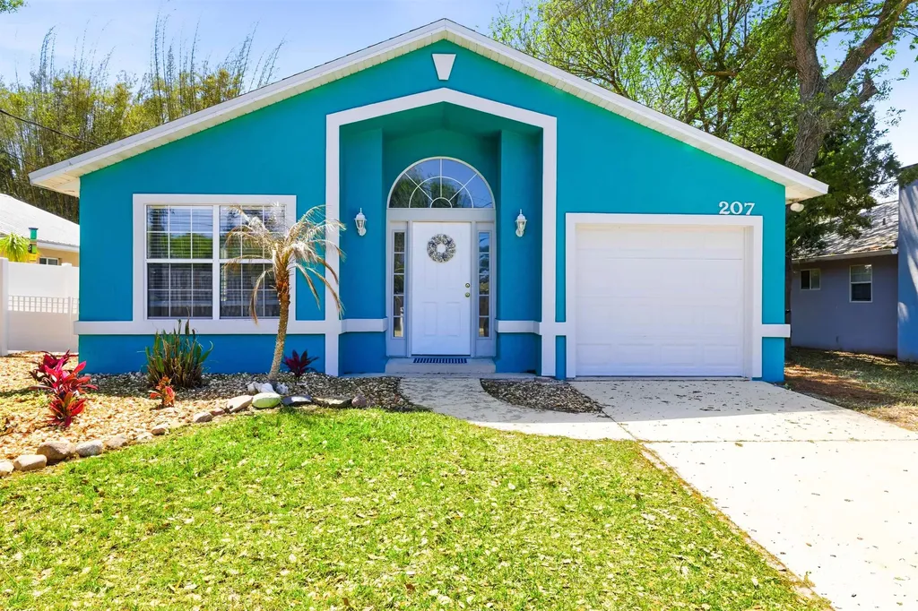 207 11th Street St Augustine FL 32080