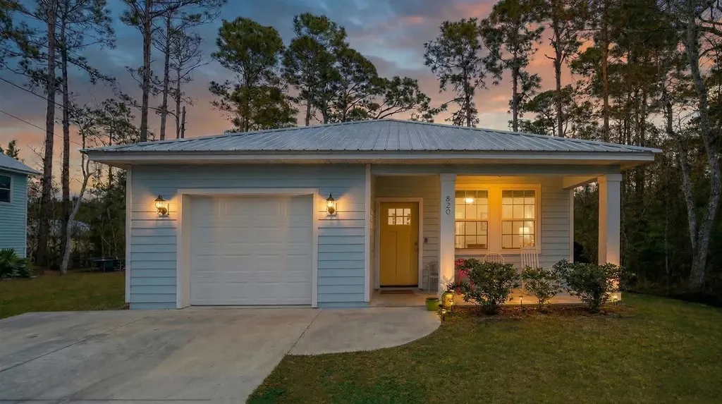 820 N Saint Johns Street St Augustine FL 32084