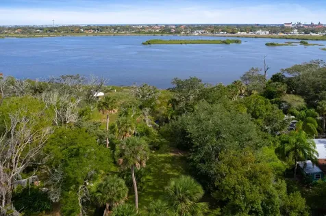 29 & 27a Florida Avenue St Augustine FL 32084