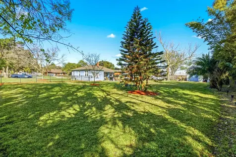 16 Menendez Road St Augustine FL 32080