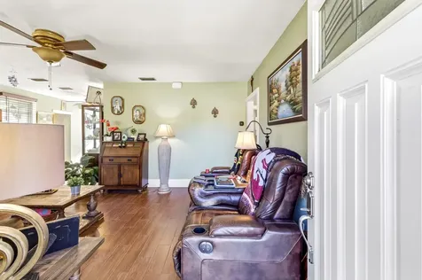 16 Menendez Road St Augustine FL 32080
