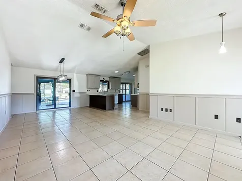 11 Pittwick Lane Palm Coast FL 32164