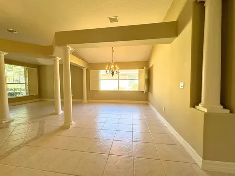 67 W Lagare Street Palm Coast FL 32137-8263