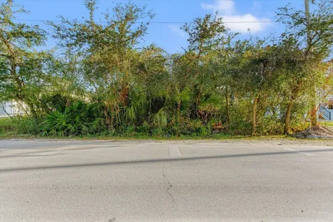 261 Dondanville Road St Augustine FL 32080