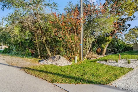 261 Dondanville Road St Augustine FL 32080