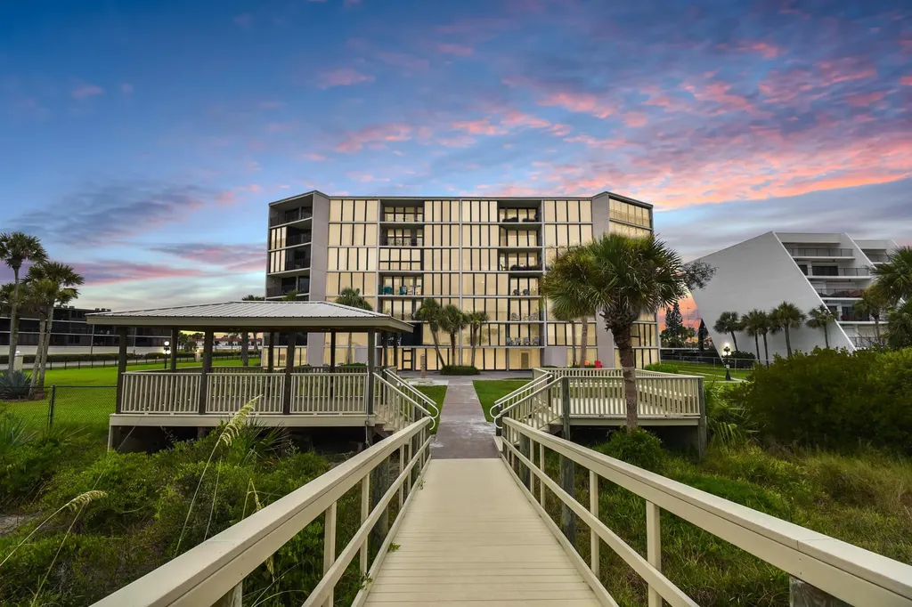 2 Dondanville Road St Augustine FL 32080