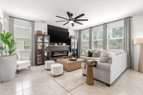 13 Willow Street Palm Coast FL 32164