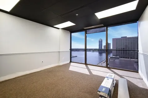 233 E Bay Street Jacksonville FL 32202