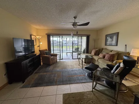 77 Village Del Lago Circle St Augustine FL 32080