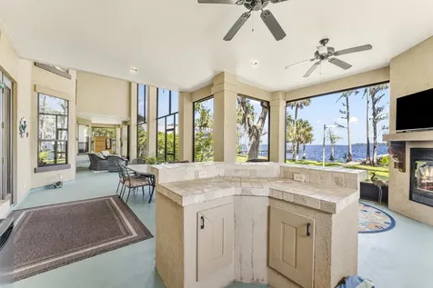 530 Clifton Road Crescent City FL 32112
