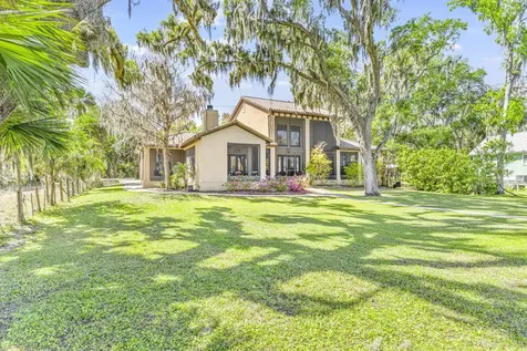 530 Clifton Road Crescent City FL 32112